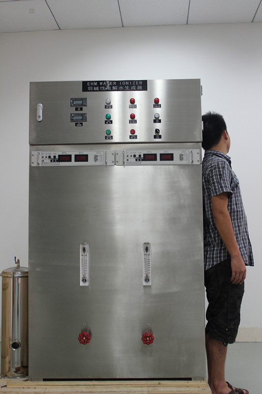 广州仪健自主开发研制工业用电解水机 1吨  欢迎垂询